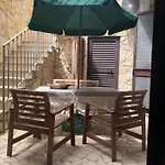 Odegos Mono & Trilo Bed & Breakfast Torre dell'Orso