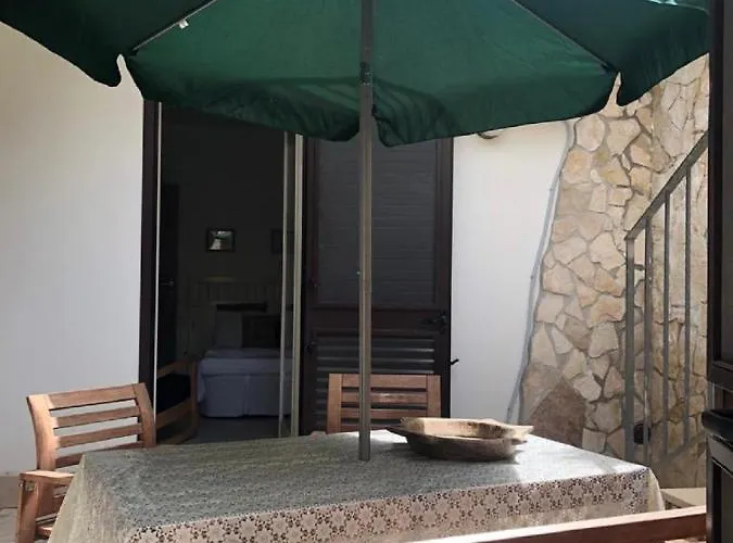 Odegos Mono & Trilo فندق مبيت وإفطار 3*